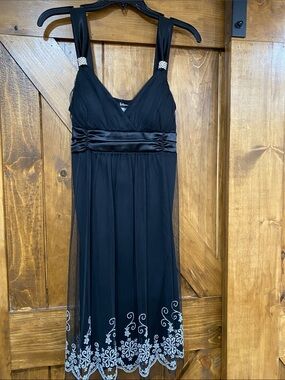 Taboo Black Chiffon Midi Dress with White Embroidered Hem Size XL